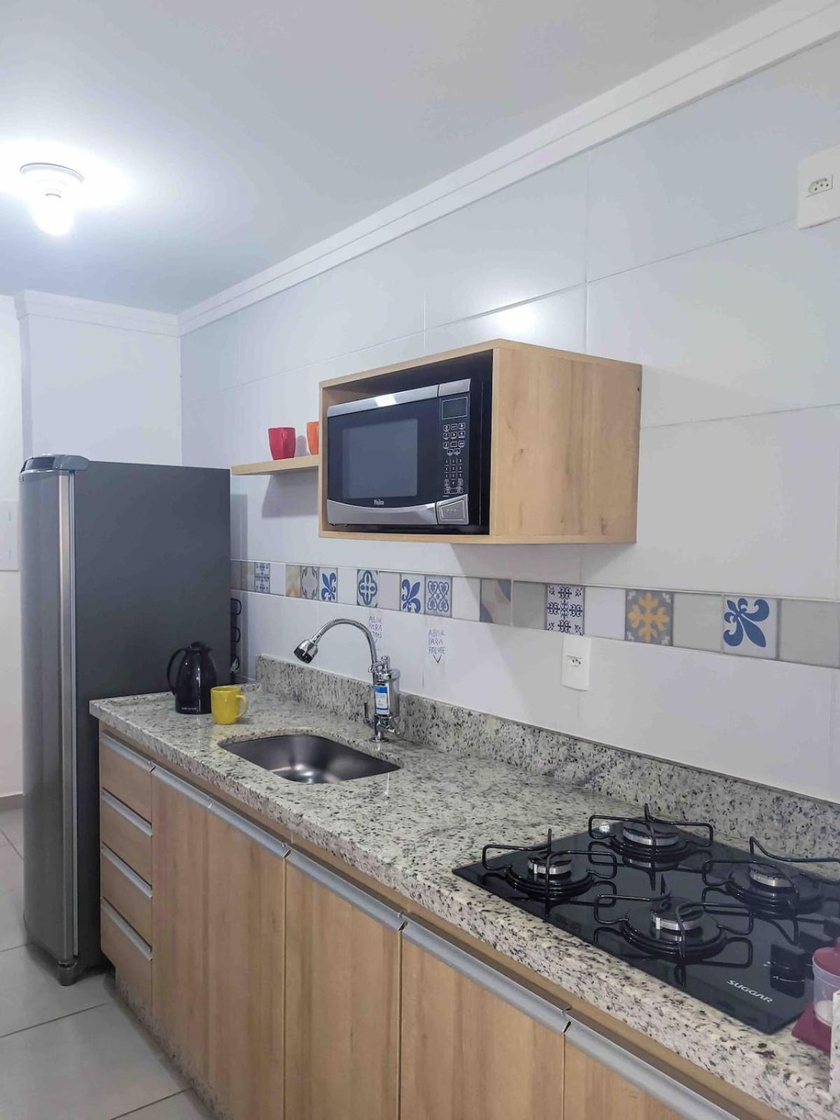 Bem No Centro, Cozinha Completa, Varanda E Garagem Pocos de Caldas Luaran gambar