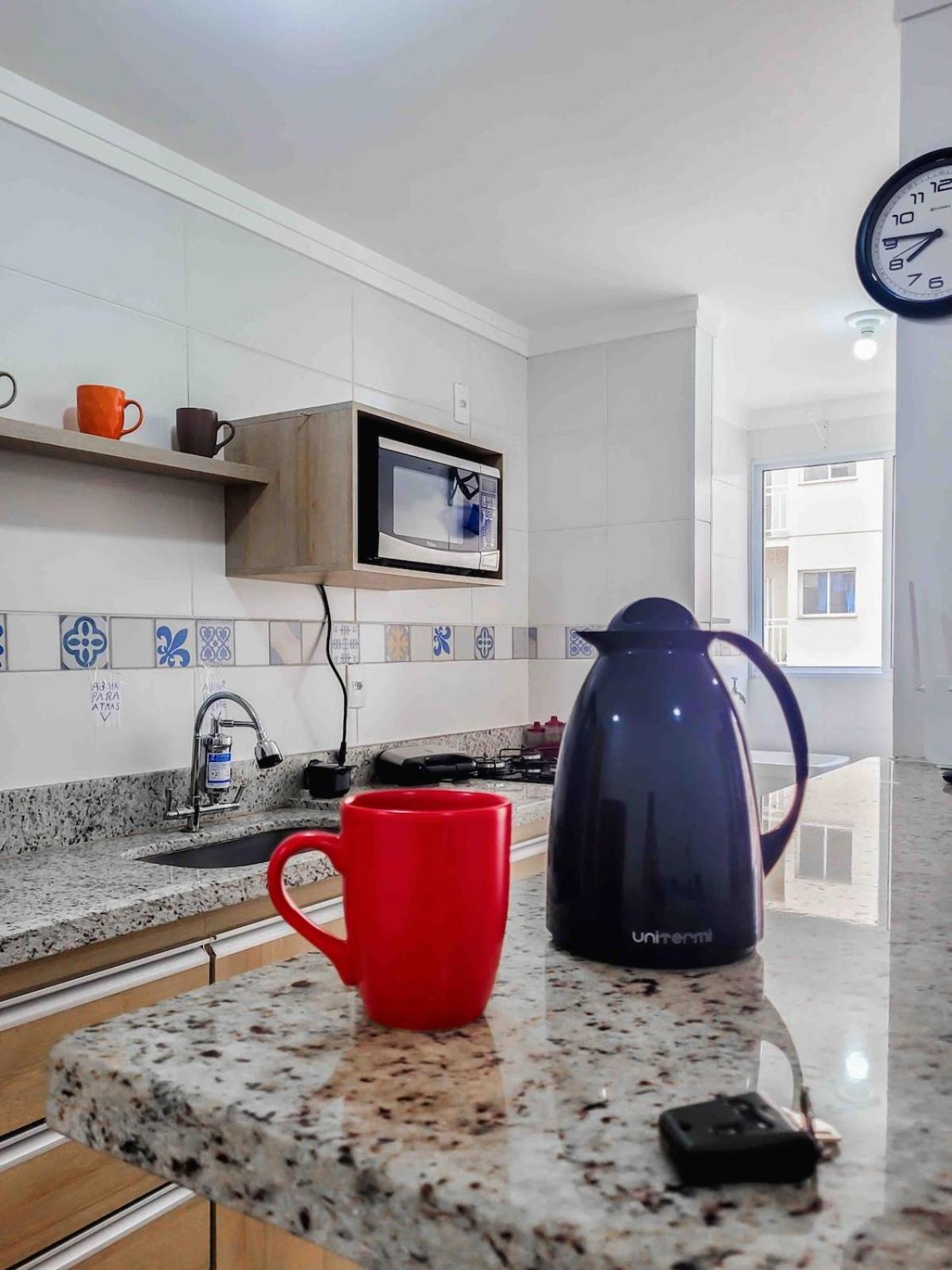 Bem No Centro, Cozinha Completa, Varanda E Garagem Pocos de Caldas Luaran gambar